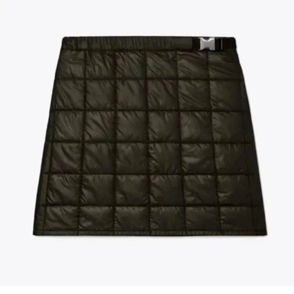 T-187. Tory Burch Quilted puffer Mini Skirt medium 6/8